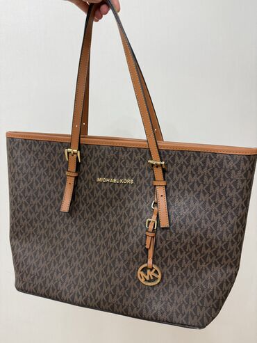 michael kors бишкек: Классикалык сумка, Michael Kors, Аялдарга, Колдонулган