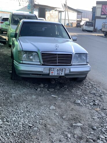 Mercedes-Benz: Mercedes-Benz W124: 1993 г., 2.2 л, Механика, Бензин