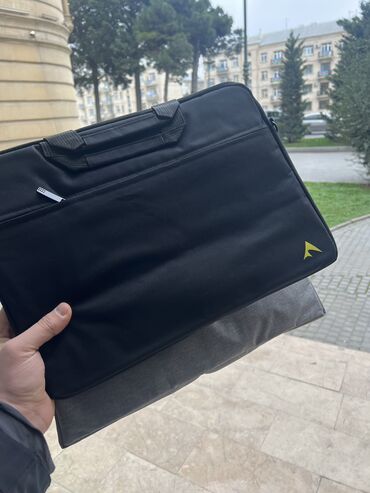 macbook çanta: Noutbuk cantalari 20azn! 2 rengi var!