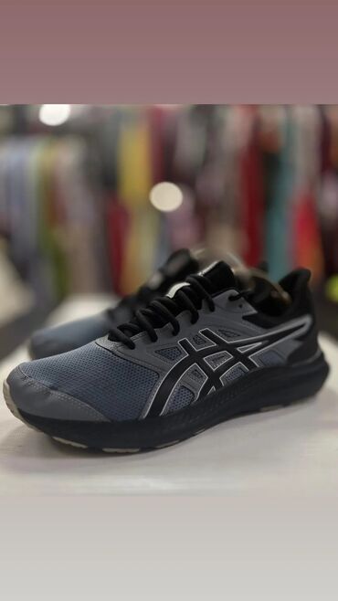 Кроссовки и спортивная обувь: Кроссовки секонд хенд Сокулук из Европы. размеры уточняем Сокулук — 6