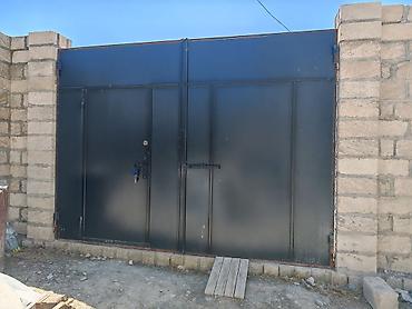 sintepon material: Yeni Dəmir Həyət darvazası, Yana açılan, 3 m, Mexaniki, Qapı ilə, rəng - Qara, Ünvandan götürmə — 2