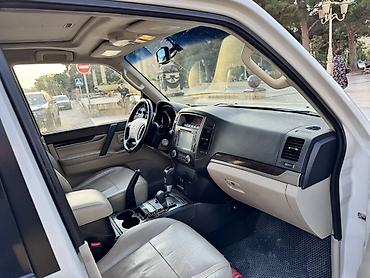avto maşınlar: Mitsubishi Pajero: 3.5 l | 2011 il 237400 km Ofrouder/SUV — 6