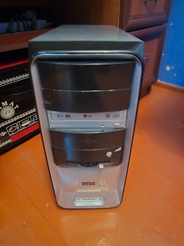 pc monitor: Məhsul: Masaüstü kompüter sistemi və 4 ədəd səsucaldan Təsvir: - — 1