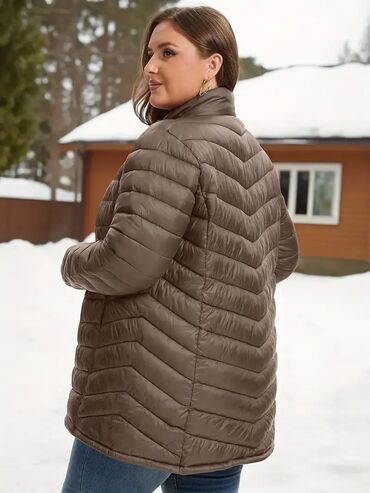 Zimske jakne: Cena:4000din Vel:1XL,2XL,3XL,4XL,5XL Poručuje se isporuka za desetak — 15