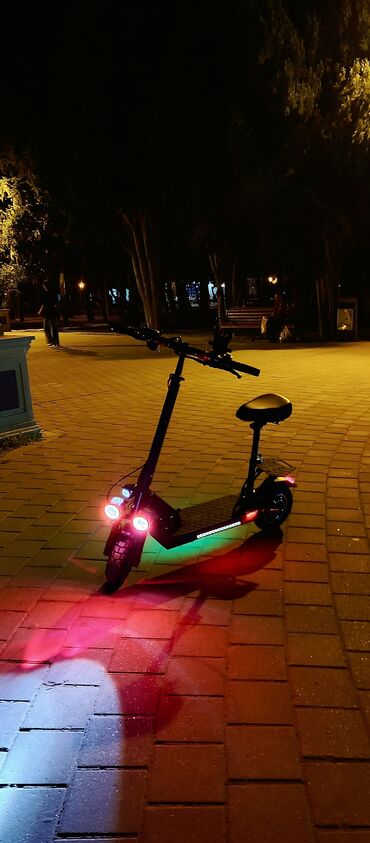 Salam Scooter satılır yeni alınıb 61km yol gedib heç surulmeyib