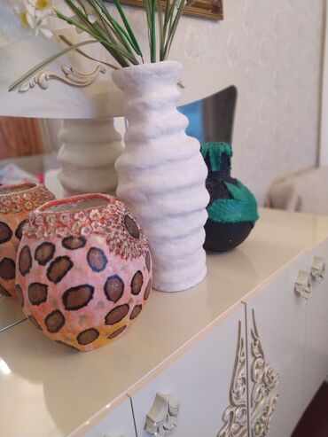 Vazalar: Vaza dəsti — 3