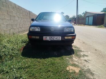 инструменты для покраски авто: Volkswagen Vento: 1993 г., 1.8 л, Механика, Бензин, Седан