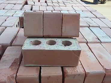 Строительный кирпич: Пустотелый, дырчатый, Жженый кирпич, Полублок, 250×120×88 at lalafo.kg — 1 Строительный кирпич: Пустотелый, дырчатый, Жженый кирпич, Полублок, 250×120×88 — 1