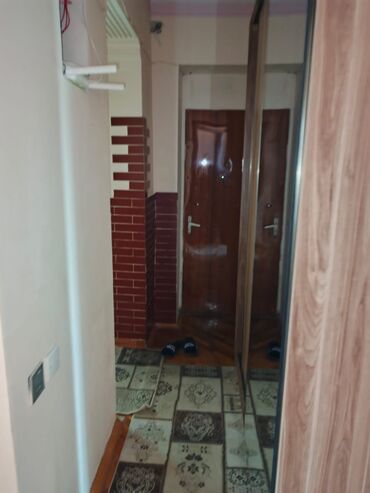 Qonaq otağı dəstləri: Masa və oturacaqlar — 5