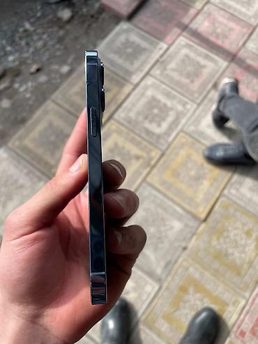 Apple iPhone: IPhone 13 Pro, Б/у, 256 ГБ, Sierra Blue, Чехол, 81 % — 3