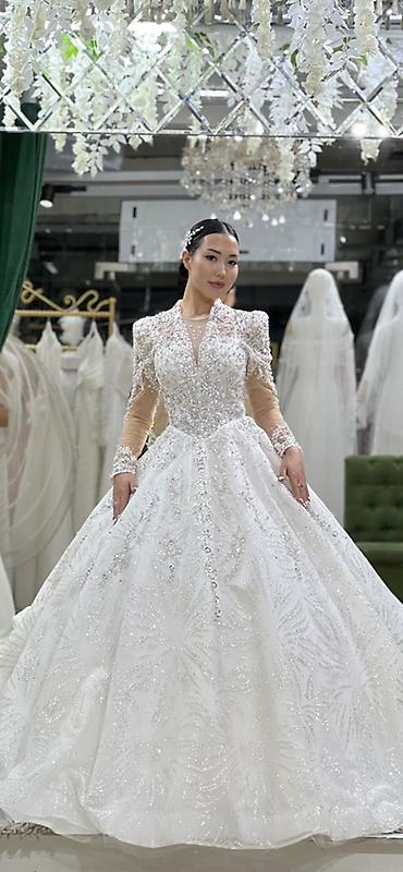 Үлпөт көйнөктөрү жана аксессуарлар: ЦЕНА НИЖЕ СТОИМОСТИ АРЕНДЫ 👗 Размер: 44-48. ✂️ Бесплатная — 2