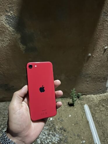 Tavalar: IPhone 8, 64 GB, Qırmızı, Qırıq