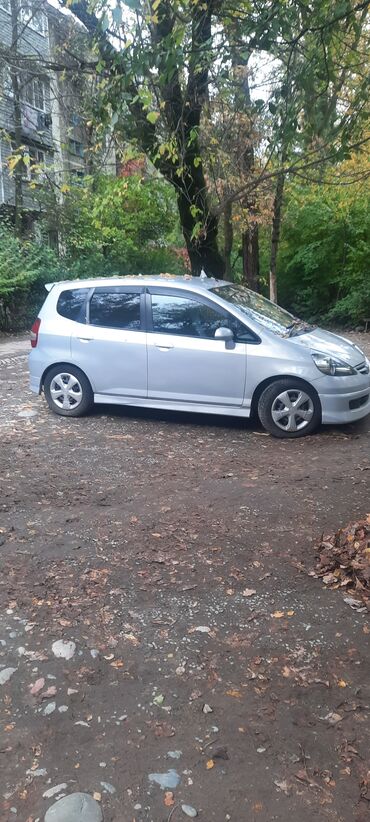 Honda: Honda Fit: 2003 г., 1.3 л, Вариатор, Бензин, Хэтчбэк