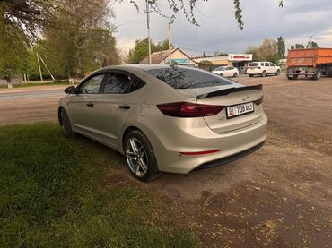 Hyundai: Hyundai Elantra: 2017 г., 2 л, Автомат, Бензин, Седан