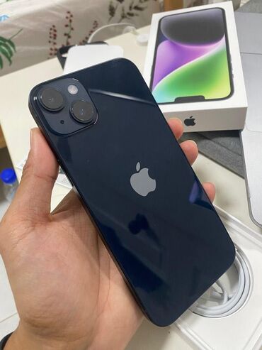 дешёвые айфоны: IPhone 14, Б/у, 256 ГБ, Midnight, Зарядное устройство, Защитное стекло, Кабель, 87 %