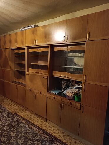 шкафы для хранение вещей: Гарнитур для зала, ДСП