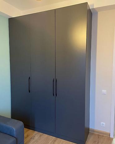 Шифоньеры, шкафы для одежды: Шифоньер, шкаф для одежды, Прямой at lalafo.kg — 18 Шифоньеры, шкафы для одежды: Шифоньер, шкаф для одежды, Прямой — 18