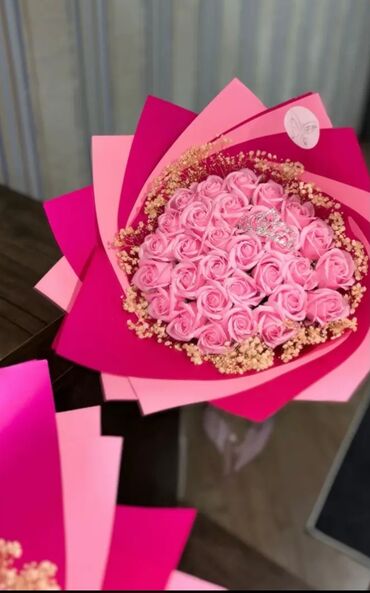 Süni güllər: Her bir zovge uygun buketler hazirlanir.Hem sabundan, hem lentden, hem — 25