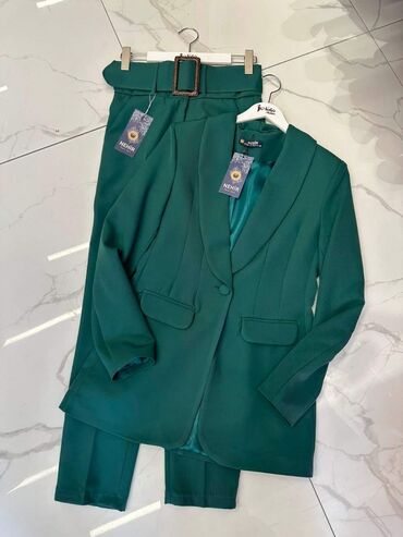 Kompleti: New Colection Richmond Odela 36/38/40/42/44/46 Cena 4800 Din — 4