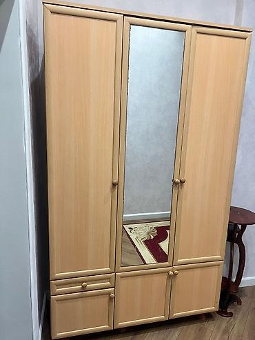2 el mebel: Dolab. yaxşı vəziyyətdədir. memar əcəmi metrosunun yanındadı — 1