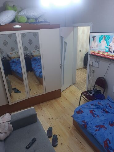 kəhrəba daşı satışı: Kubiklər, Kredit yoxdur