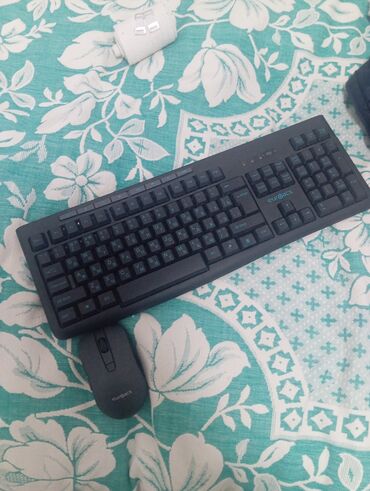 Monitorlar: Dell LCD monitor - Ekran ölçüsü: eni35sm uzunu43 sm deff — 10