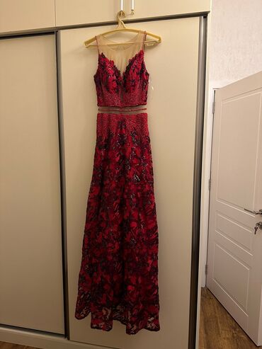 peksan omega 3: Вечернее платье, M (EU 38)