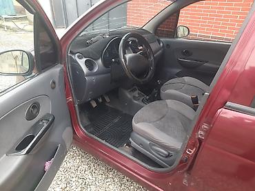 Другие автомобили: Компактный городской хэтчбек, 5 дверей, бордовый цвет. Основные — 6