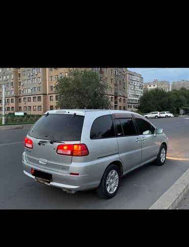 капият машина: Nissan Liberty: 1999 г., 2 л, Автоматические, Бензин, Универсал
