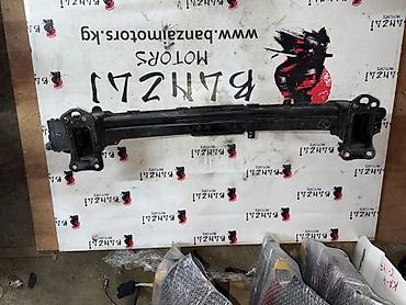 banzai: Усилитель бампера Kia, Б/у, Оригинал — 2