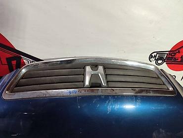 f18b: Решетка радиатора HONDA Accord CG 6 F18B 1 2001 (б/у) — 1