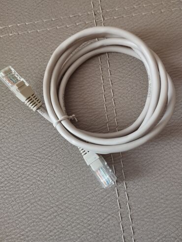 aztelekom internet: Ethernet şəbəkə kabeli - Rəng: ağ - Uclar: 2 x RJ45 (şəffaf başlıq, 8