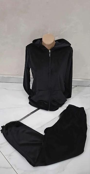 Gornji i donji deo: Ženski komplet trenerke – pliš/velur - Dvoddelni komplet: gornji deo — 11