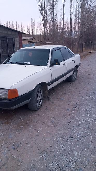 салон на ауди: Audi 100: 1990 г., 2 л, Механика, Бензин, Седан — 6