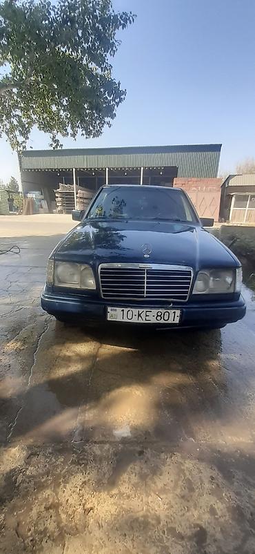 mercedes vito 8 1: Mercedes-Benz E-Class: 2.5 l | 1992 il Sedan — 1