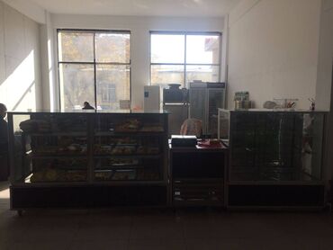 Sex, zavod və fabriklər: Nəsimi rayonu,28may metrosunun yaxınlığında, 1 otağlı 50 kv.m sahəsi — 5