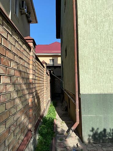 Продажа коттеджей и домов: ‼️ Продаётся 3х уровневый дом Абая Горького‼️ Цена: 550000💵 — 17