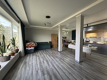 Продажа коттеджей и домов: Продается дом срочно срочно!!! Двух этажный дом ремонт хороший 6 сотых — 6