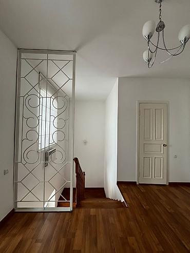 Sale of cottages and houses: Сдается уютный дом в аренду под офис или проживание. Площадь - 300 at lalafo.kg — 3 Sale of cottages and houses: Сдается уютный дом в аренду под офис или проживание. Площадь - 300 — 3