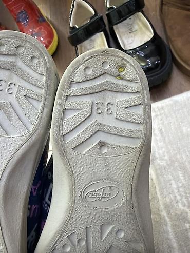 сапаги бу: Балетки для девочки,от Zara 33р. Крассовки найк 33р натуральная кожа — 3
