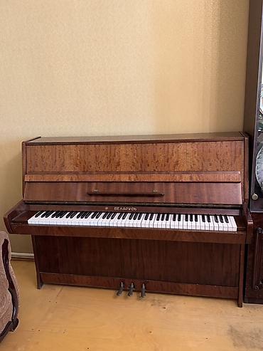 Belarus (Беларусь) upright pianino - Modell: Belarus akustik dik