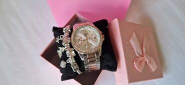 Ručni satovi: Q&Q, Ženski — 7