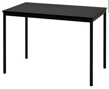 polovni klub stolovi za dnevni boravak: Pravougaoni sto crne boje, dimenzija 110 cm x 67 cm, visine 75 cm