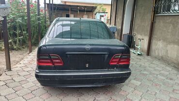 запчасти на опель вектра а: Mercedes-Benz E-Class: 2002 г., 2.2 л, Автомат, Дизель, Седан
