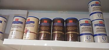 Qida məhsulları: Məhsul: Simonelli milkşeyk tozları 38₼ və Royal Cane siropları 15₼ — 2