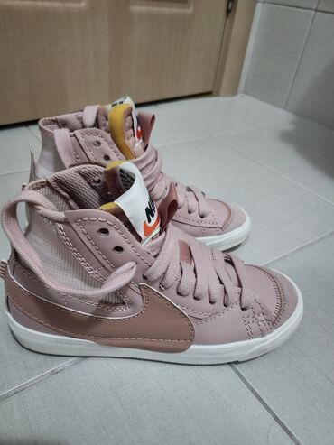 bugati patike: Nike, 38, color - Pink
