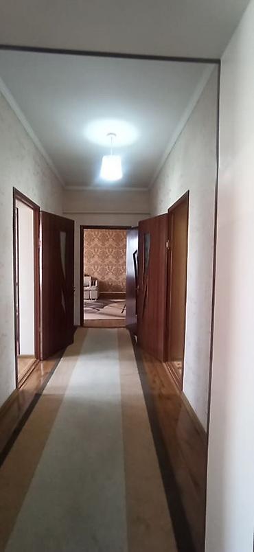 Продажа коттеджей и домов: Продается дом в городе Балыкчы, с мебелью, техникой, в хорошем районе — 1