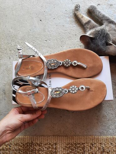 bueno sandale: Sandale, Nine West, 40 na lalafo.rs bueno sandale: Sandale, Nine West, 40