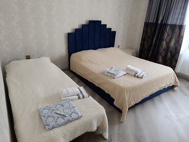 Günlük kirayə evlər: 150 kv. m, 3 otaqlı, Kombi, Kanalizasiya, Artezian quyusu — 24