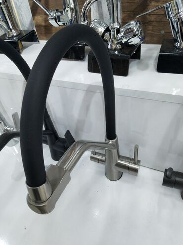 sensor krant: Mətbəx üçün çevik şlanqlı qarışdırıcı kran - Material: paslanmayan